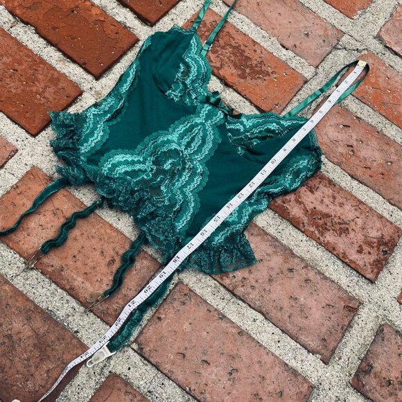 Elegant Teal Lace Chemise - Picture 5 of 8